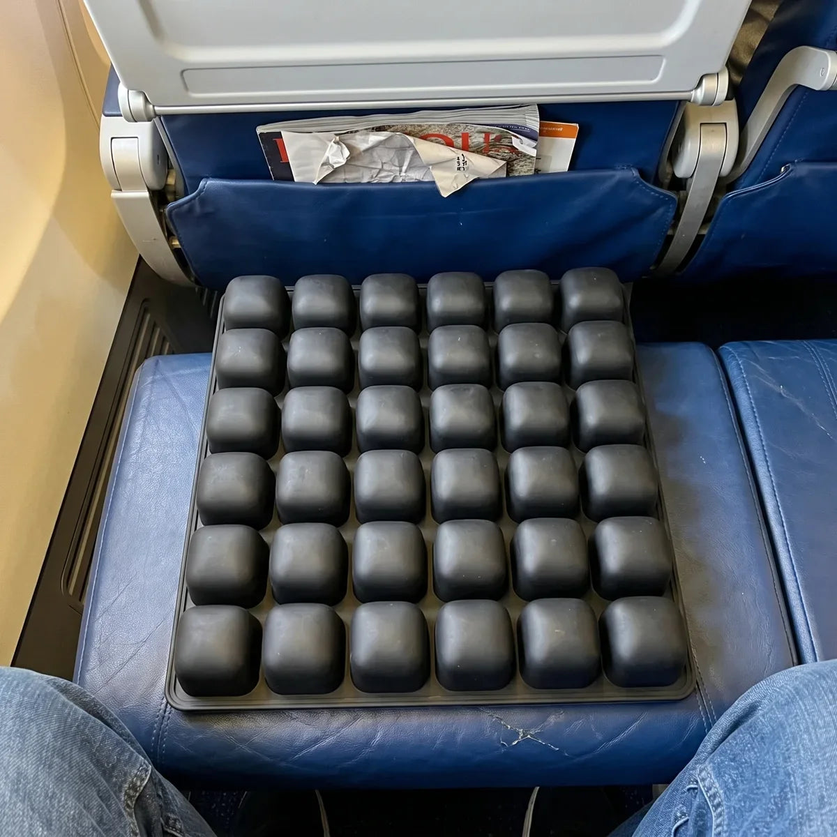 All 36 sealed air cells, seen from the seat before sitting down